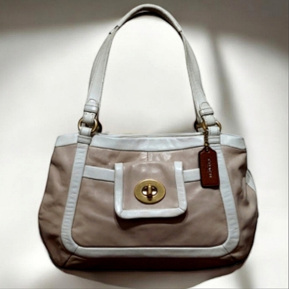 Coach Cricket Tri Tonal Shoulder Hobo Gently Loved - Picture 3 of 10